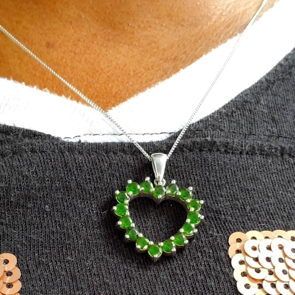 Chrome Diopside Heart Pendant Necklace Platinum Sterling Silver - Picture 3 of 8